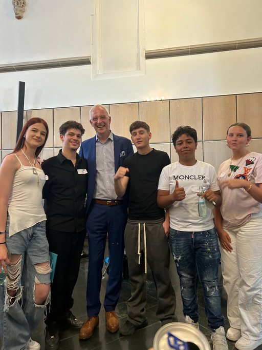 Besuch der Jugendkonferenz