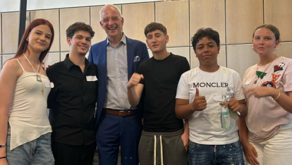 Besuch der Jugendkonferenz